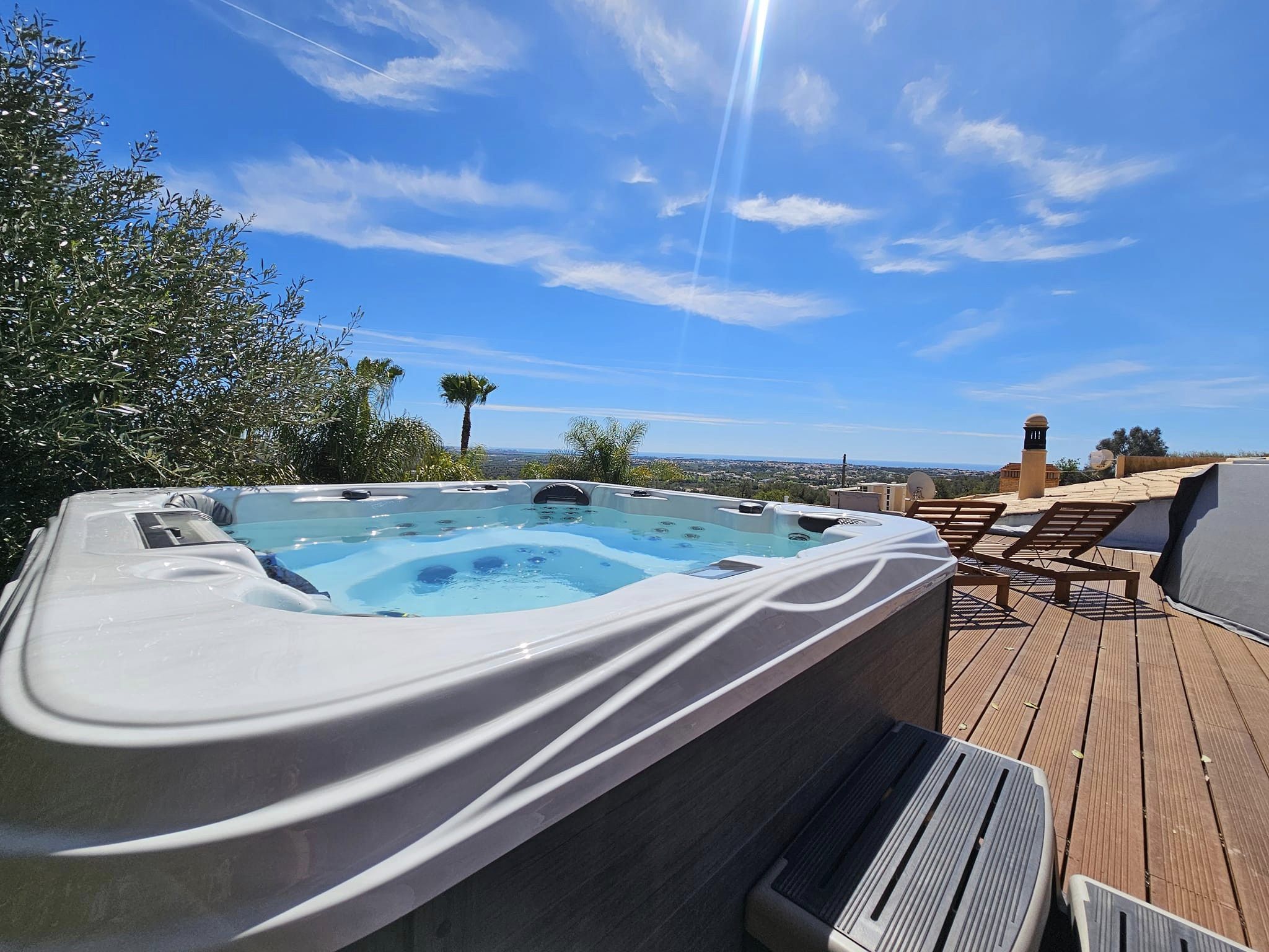 5 Things to Do Before Visiting a Hot Tub Store